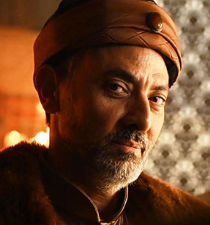 كريم عبدالعزيز يقترب من نهاية الحشاشين ... ونيقولا معوض بإطلالة عمر الخيام 